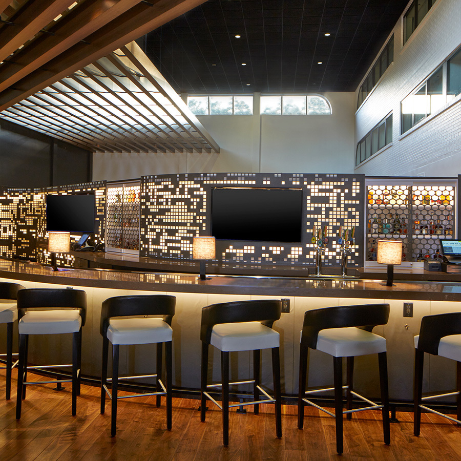 Doubletree Atlanta Bar 1